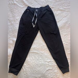 FIGS Women’s Black High Waisted Zamora Jogger Scrub Pants; Size L